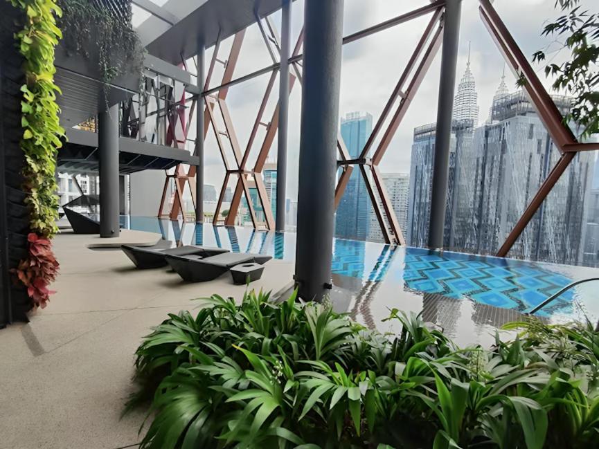 Scarletz Suites Klcc By Deko Retreat Kuala Lumpur Exterior foto
